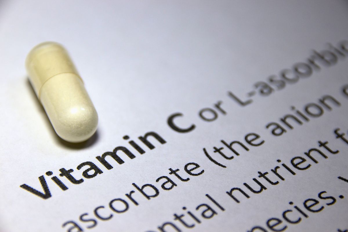 vitamin c for wound healing (1) Vitamin C capsule.